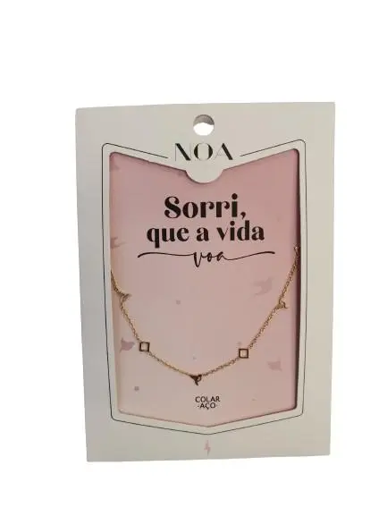 Colar de Aço Dourado "Sorri, Que a Vida Voa" - Noa Story