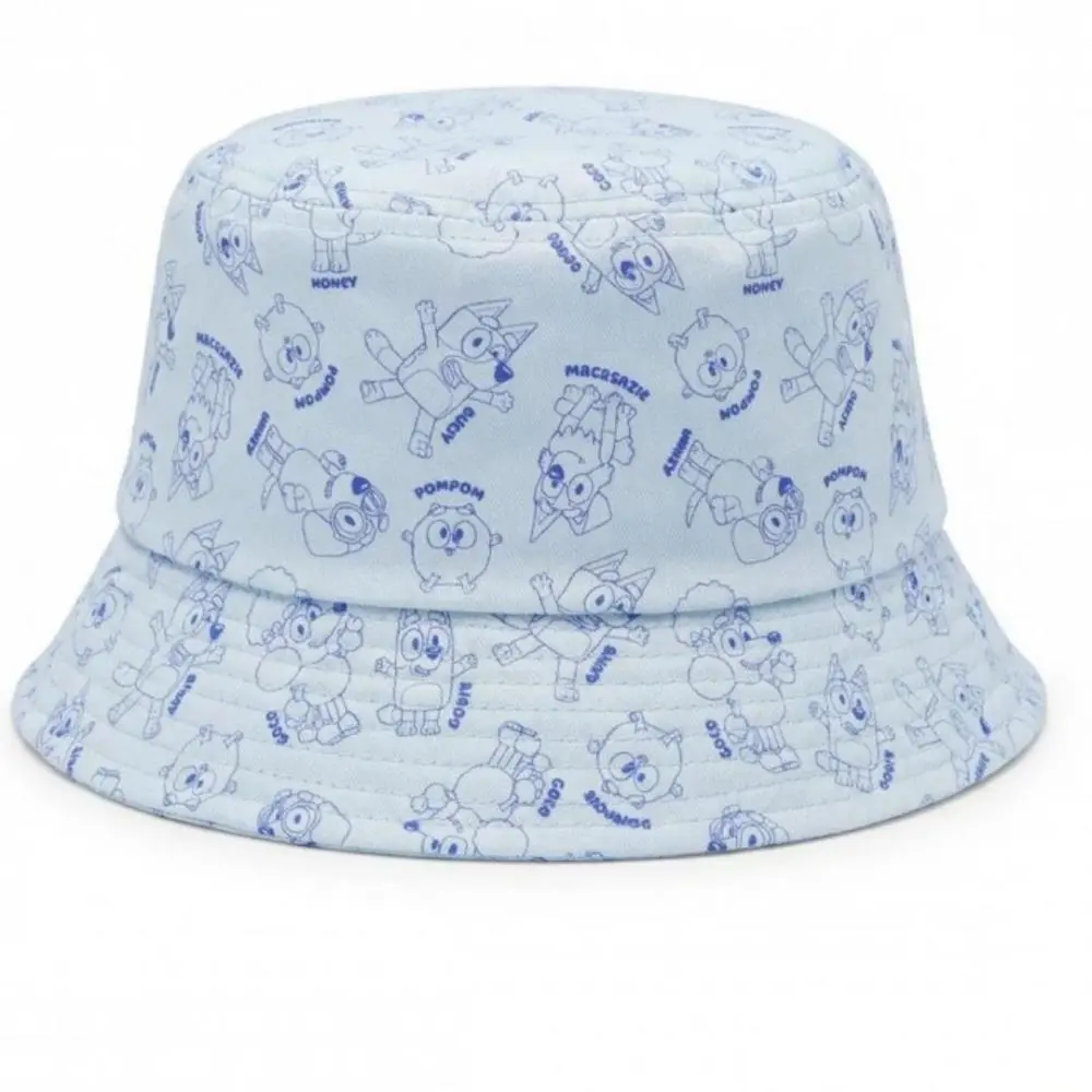 Bluey- Panamá Com Personagens em  Fundo Azul Claro "VER 26" (53 cm)